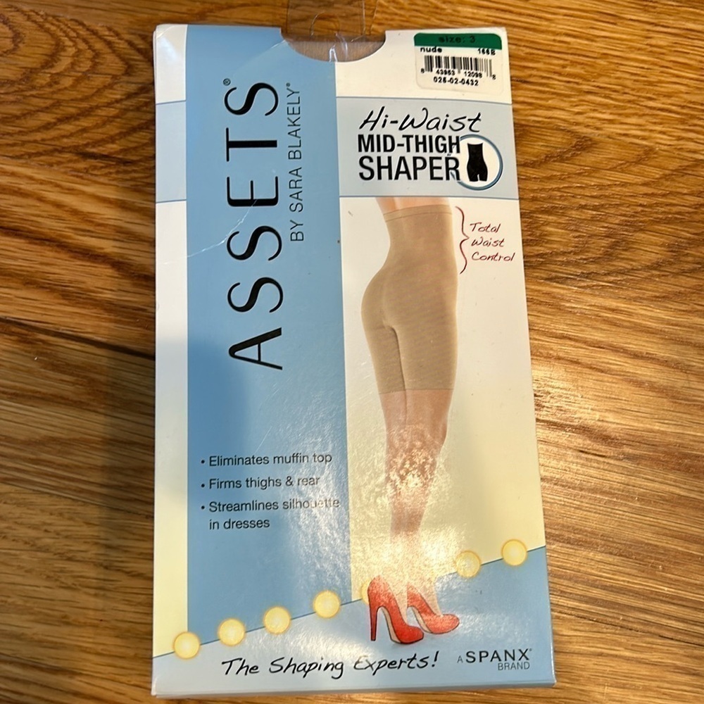 Assets by Spanx high waisted mid thigh, shaper nude size 3 155 lbs to 180 lbs